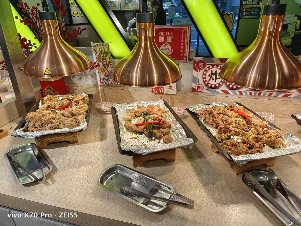 【板橋吃到飽】吉哆火鍋百匯，師園鹹酥雞&台灣小吃吃起來❤️