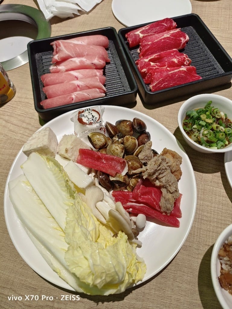 【板橋吃到飽】吉哆火鍋百匯，師園鹹酥雞&台灣小吃吃起來❤️