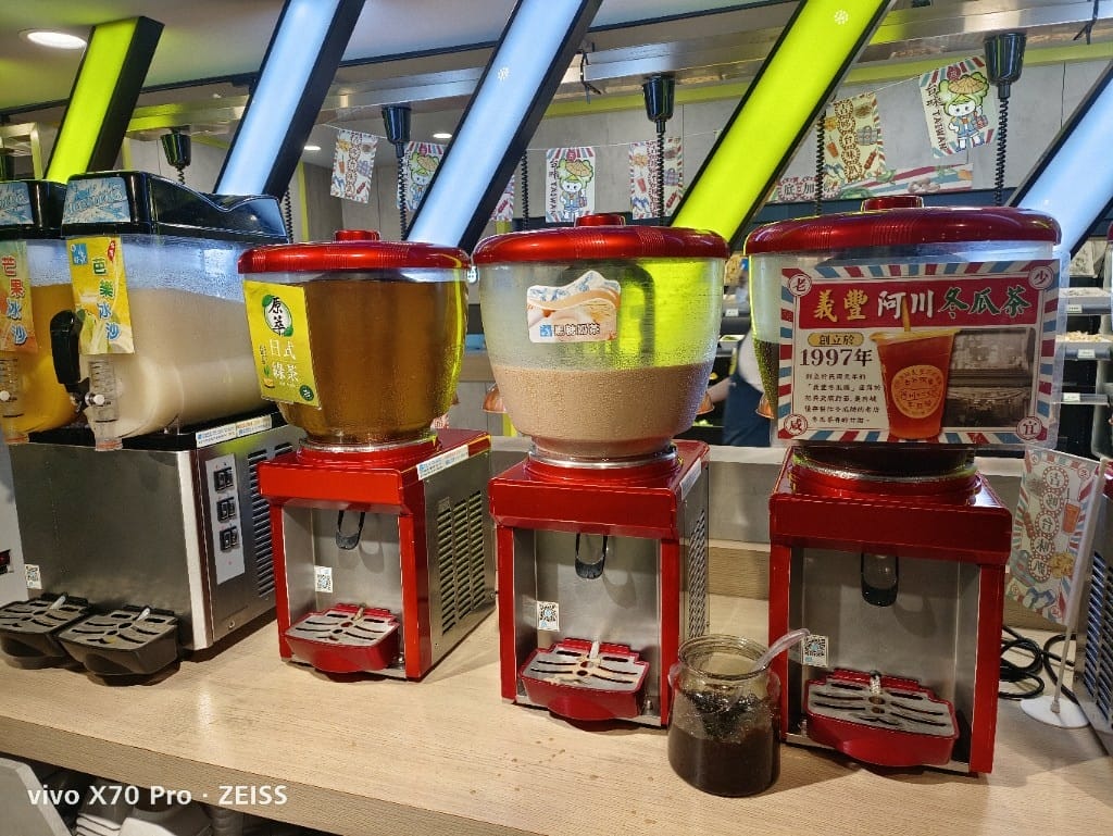 【板橋吃到飽】吉哆火鍋百匯，師園鹹酥雞&台灣小吃吃起來❤️