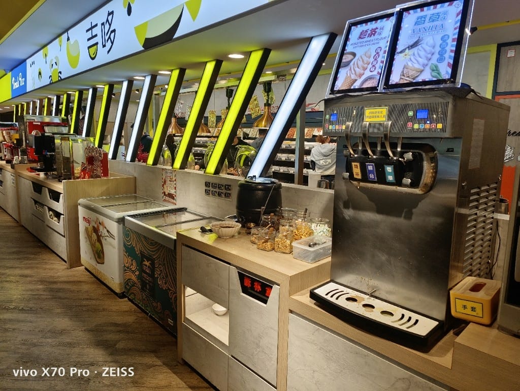 【板橋吃到飽】吉哆火鍋百匯，師園鹹酥雞&台灣小吃吃起來❤️