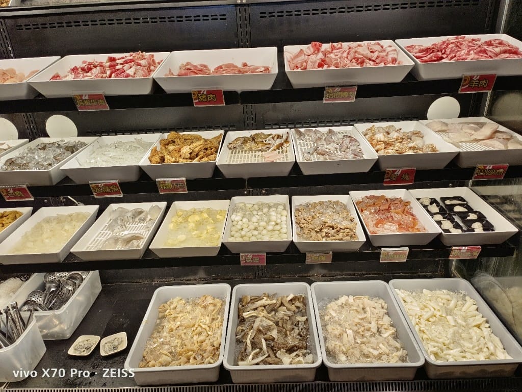 【士林吃到飽】強強滾日式精緻涮涮屋7訪，士林平價的涮涮鍋吃到飽❤️