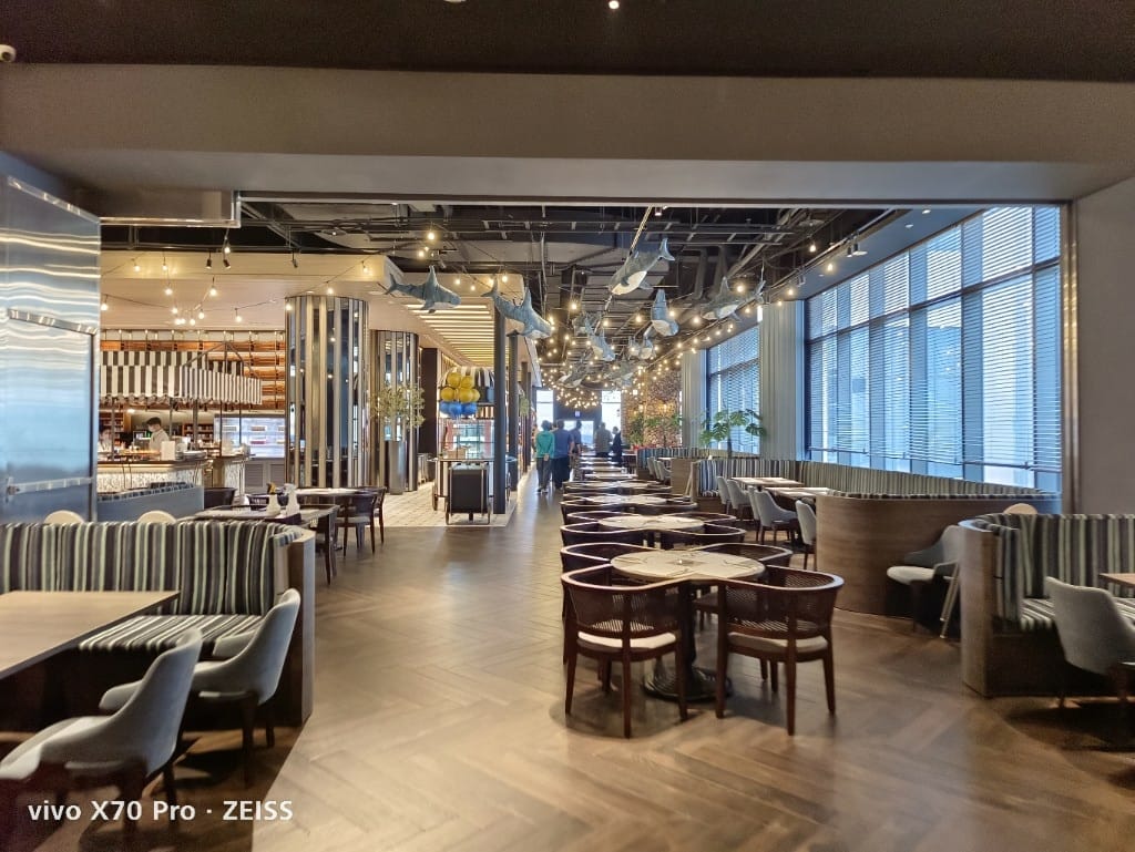 【桃園吃到飽】和逸飯店逸市集午餐，每週二午晚餐買一送一只要$588哦！