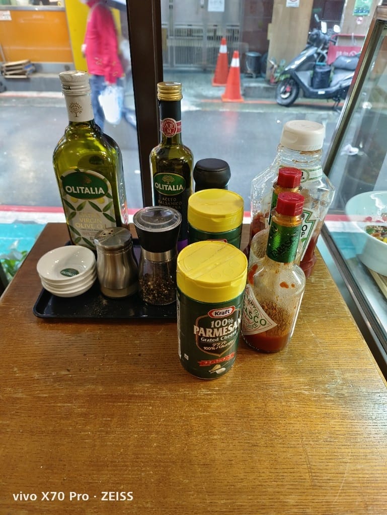 【台北吃到飽】帝拉摩義式餐廳，平價的地中海舒食沙拉吧吃到飽❤️