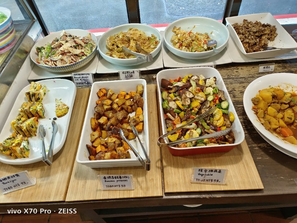 【台北吃到飽】帝拉摩義式餐廳，平價的地中海舒食沙拉吧吃到飽❤️