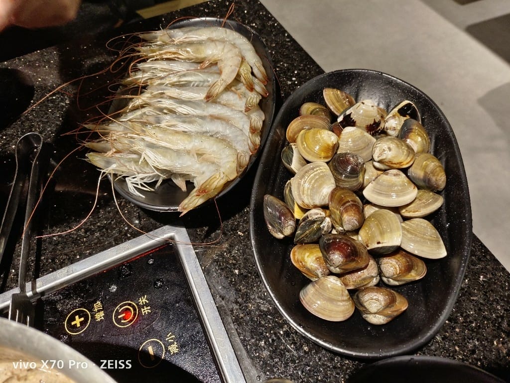 【新莊吃到飽】金大鋤壽喜燒，新莊最新吃到飽，520只要52折哦！