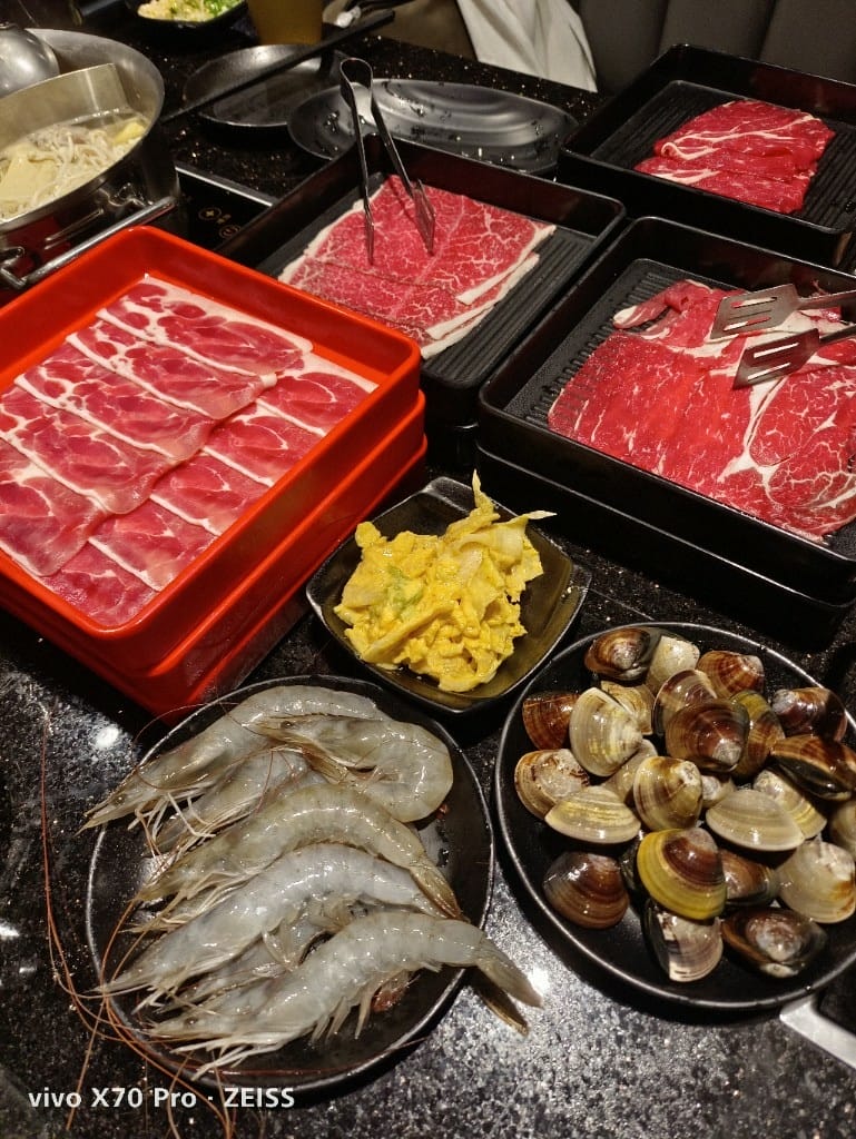 【新莊吃到飽】金大鋤壽喜燒，新莊最新吃到飽，520只要52折哦！