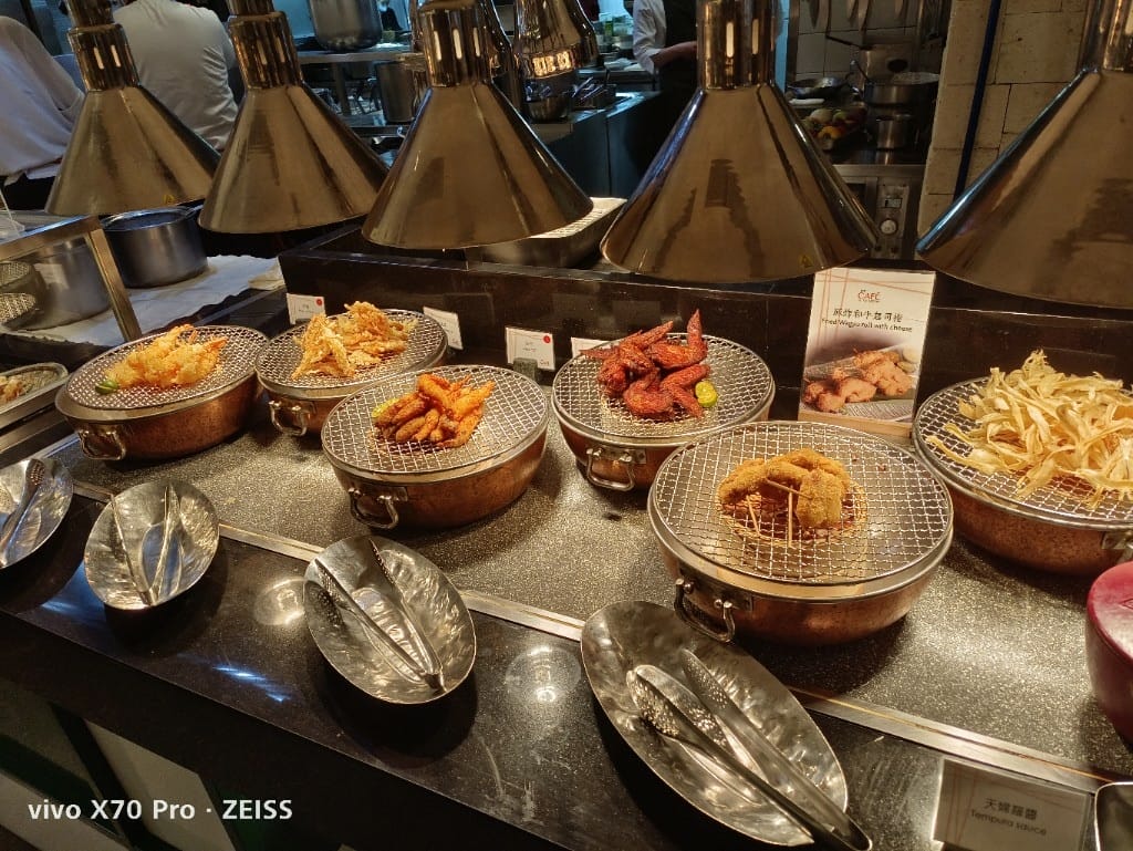 【台北吃到飽】香格里拉遠企CAFE午餐，用買一送一享受和牛美食季❤️