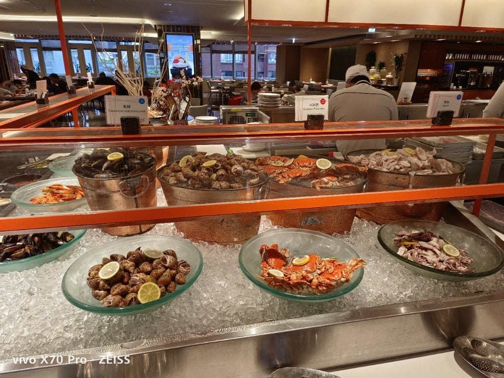 【台北吃到飽】香格里拉遠企CAFE午餐，用買一送一享受和牛美食季❤️