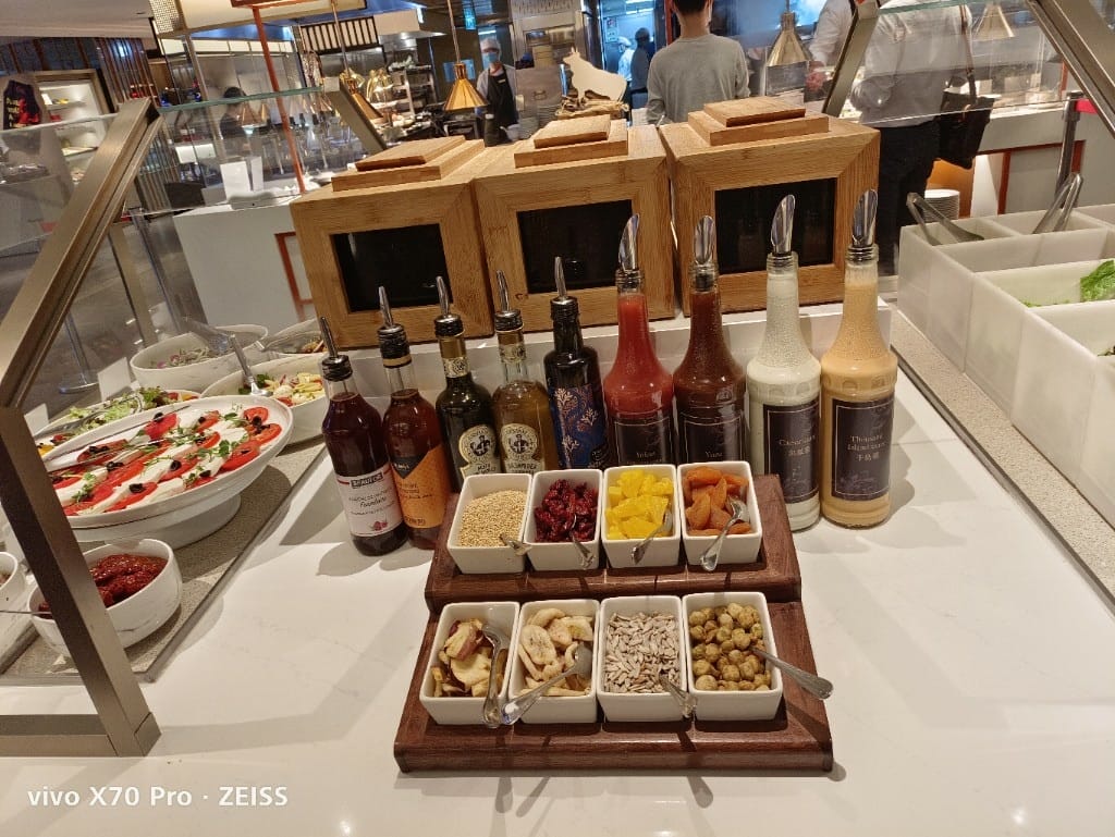 【台北吃到飽】香格里拉遠企CAFE午餐，用買一送一享受和牛美食季❤️