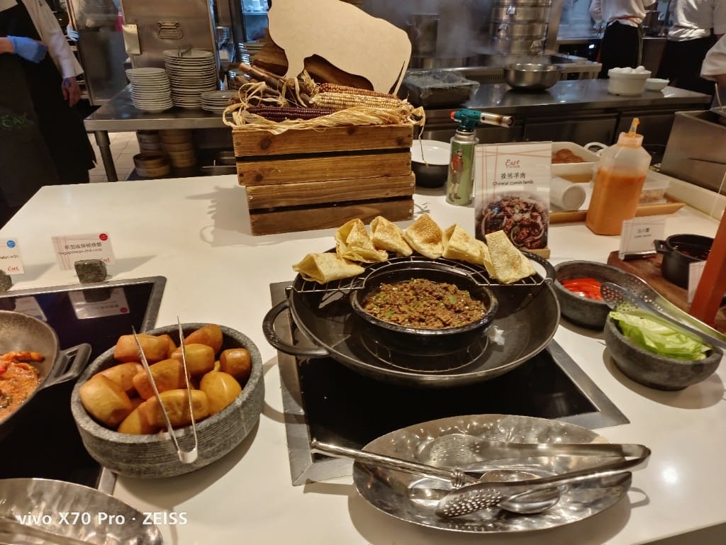 【台北吃到飽】香格里拉遠企CAFE午餐，用買一送一享受和牛美食季❤️
