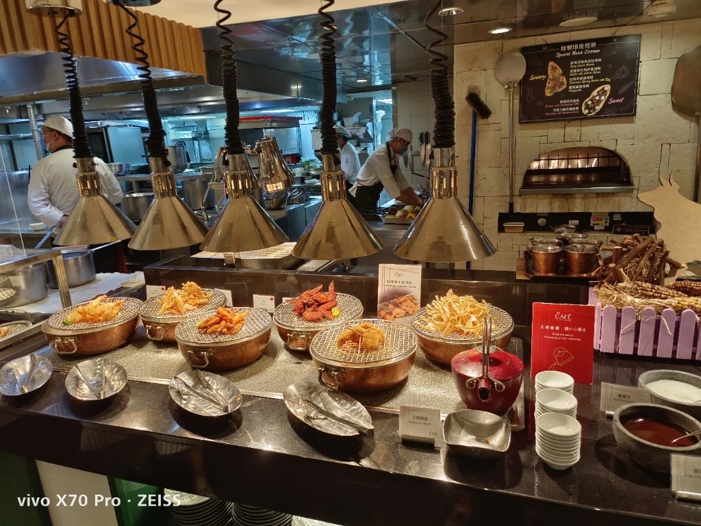 【台北吃到飽】香格里拉遠企CAFE午餐，用買一送一享受和牛美食季❤️