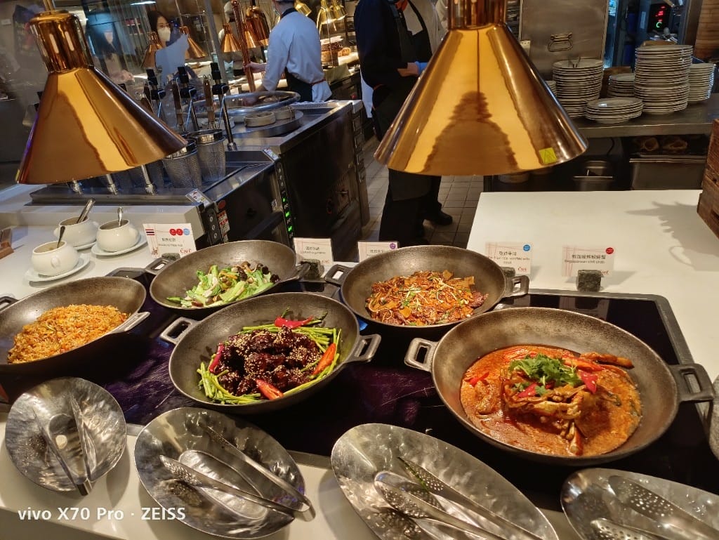 【台北吃到飽】香格里拉遠企CAFE午餐，用買一送一享受和牛美食季❤️