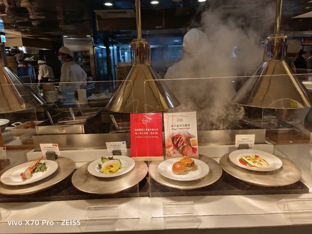 【台北吃到飽】香格里拉遠企CAFE午餐，用買一送一享受和牛美食季❤️
