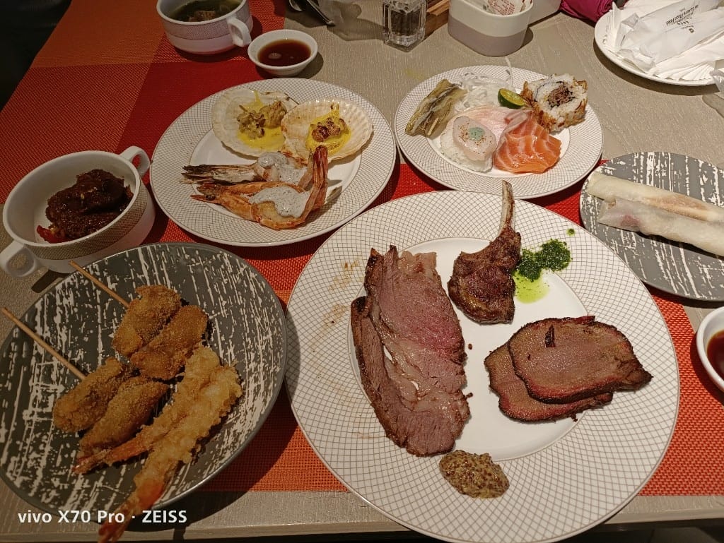 【台北吃到飽】香格里拉遠企CAFE午餐，用買一送一享受和牛美食季❤️