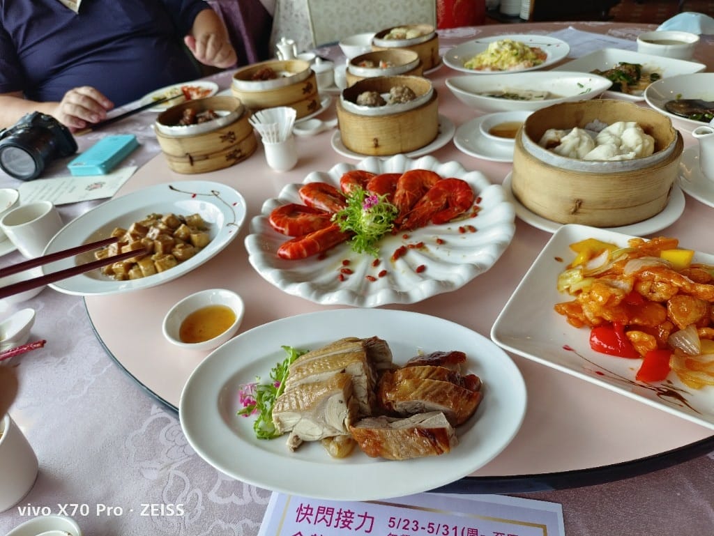 【台北吃到飽】圓山飯店金龍廳
，快閃吃到飽只要$999