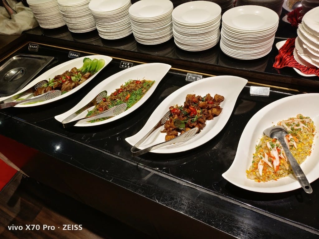 【台北吃到飽】凱撒西餐牛排N訪，自助吧才是主角的老牌牛排館❤️❤️❤️