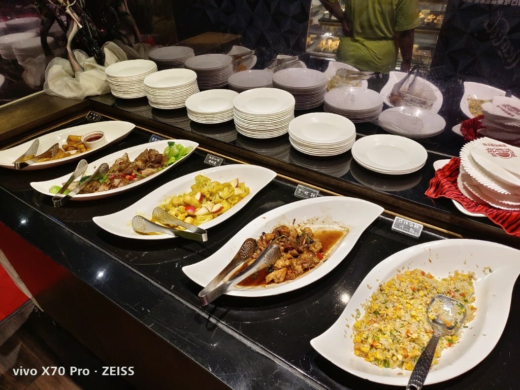 【台北吃到飽】凱撒西餐牛排N訪，自助吧才是主角的老牌牛排館❤️❤️❤️