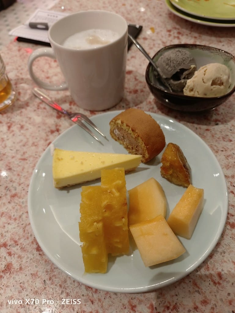 【板橋吃到飽】小福利火鍋會所,來靠臉吃飯一下❤️ - 第37張圖 【板橋吃到飽】小福利火鍋會所,來靠臉吃飯一下❤️
