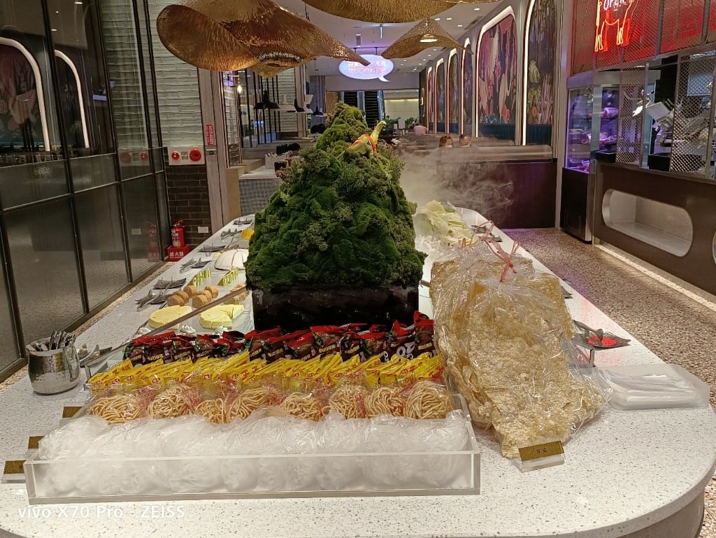 【板橋吃到飽】小福利火鍋會所,來靠臉吃飯一下❤️ - 第11張圖 【板橋吃到飽】小福利火鍋會所,來靠臉吃飯一下❤️