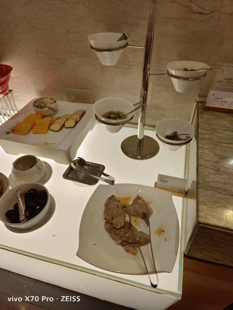 【台北吃到飽】台北喜來登行政酒廊下午茶&HH