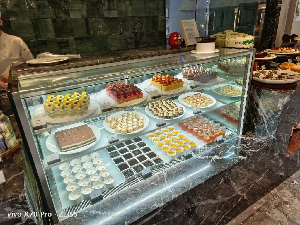 【台北吃到飽】王朝大飯店SunnyBuffet ，下午茶升等午餐，超棒牛排吃的好滿足😍
