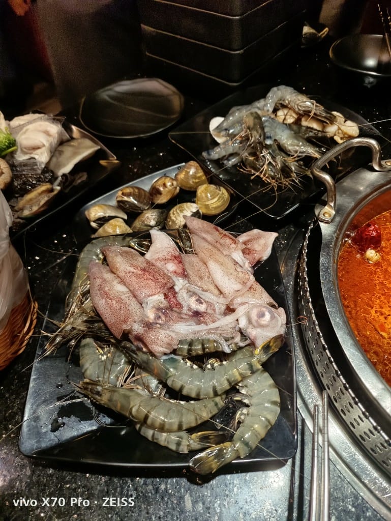 【台北吃到飽】馬辣頂級麻辣火鍋西門店，來享受玉荷包、芒果及大蛤蜊自由❤️
