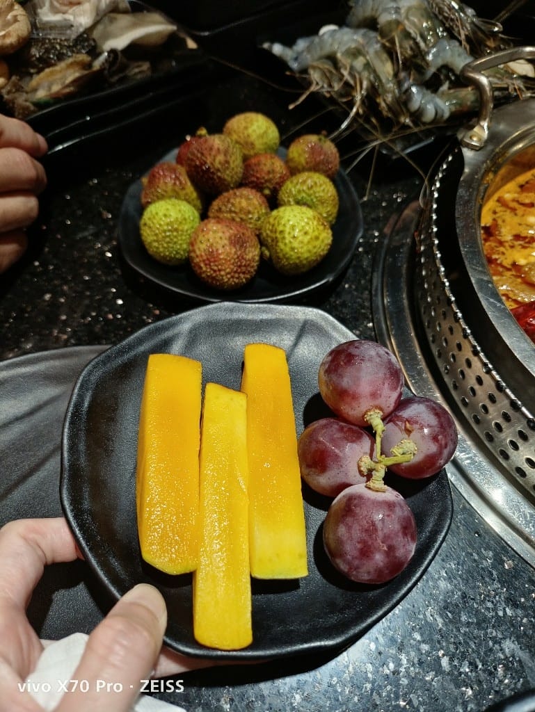 【台北吃到飽】馬辣頂級麻辣火鍋西門店，來享受玉荷包、芒果及大蛤蜊自由❤️