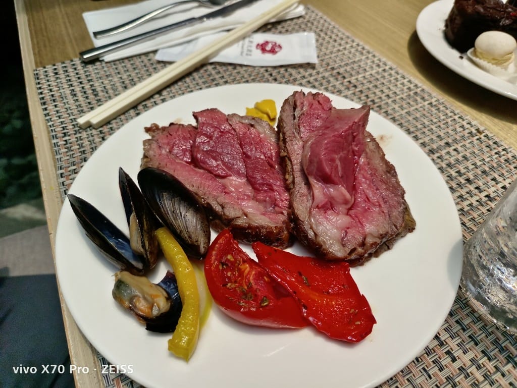 【台北吃到飽】王朝大飯店SunnyBuffet ，下午茶升等午餐，超棒牛排吃的好滿足😍