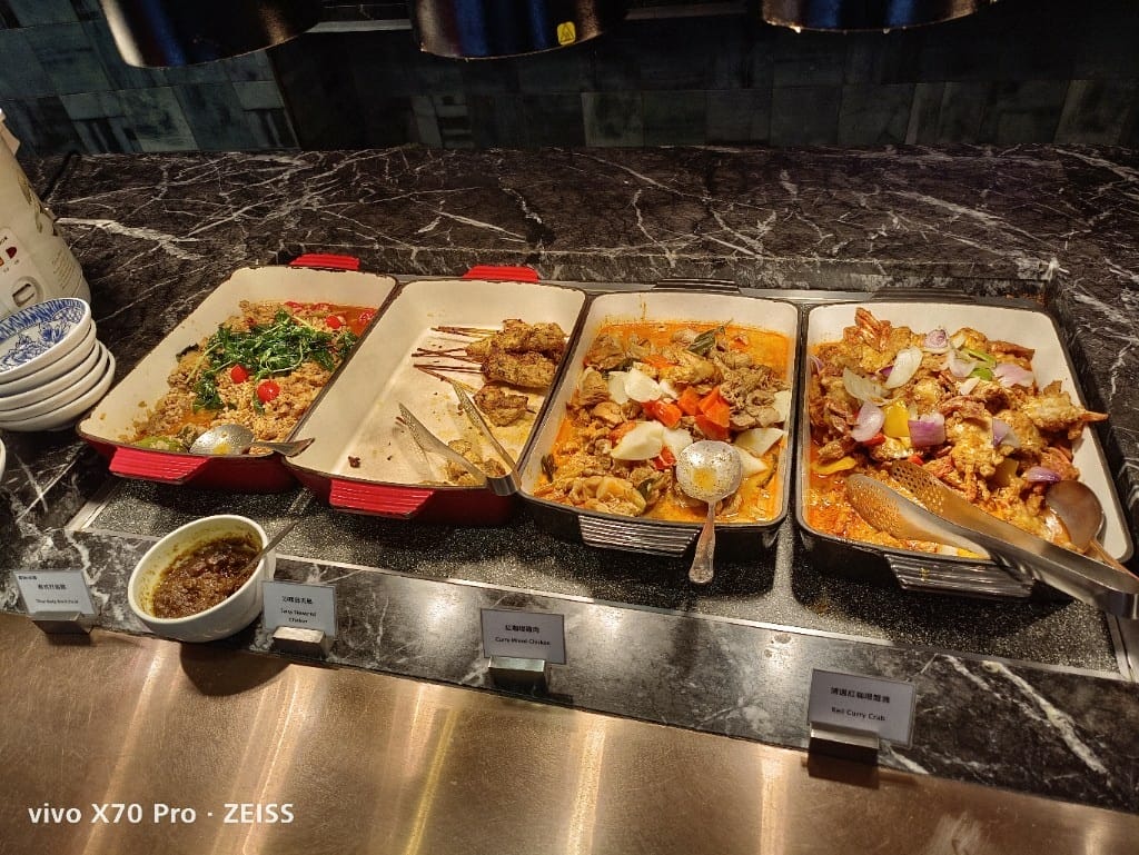 【台北吃到飽】王朝大飯店SunnyBuffet ，下午茶升等午餐，超棒牛排吃的好滿足😍