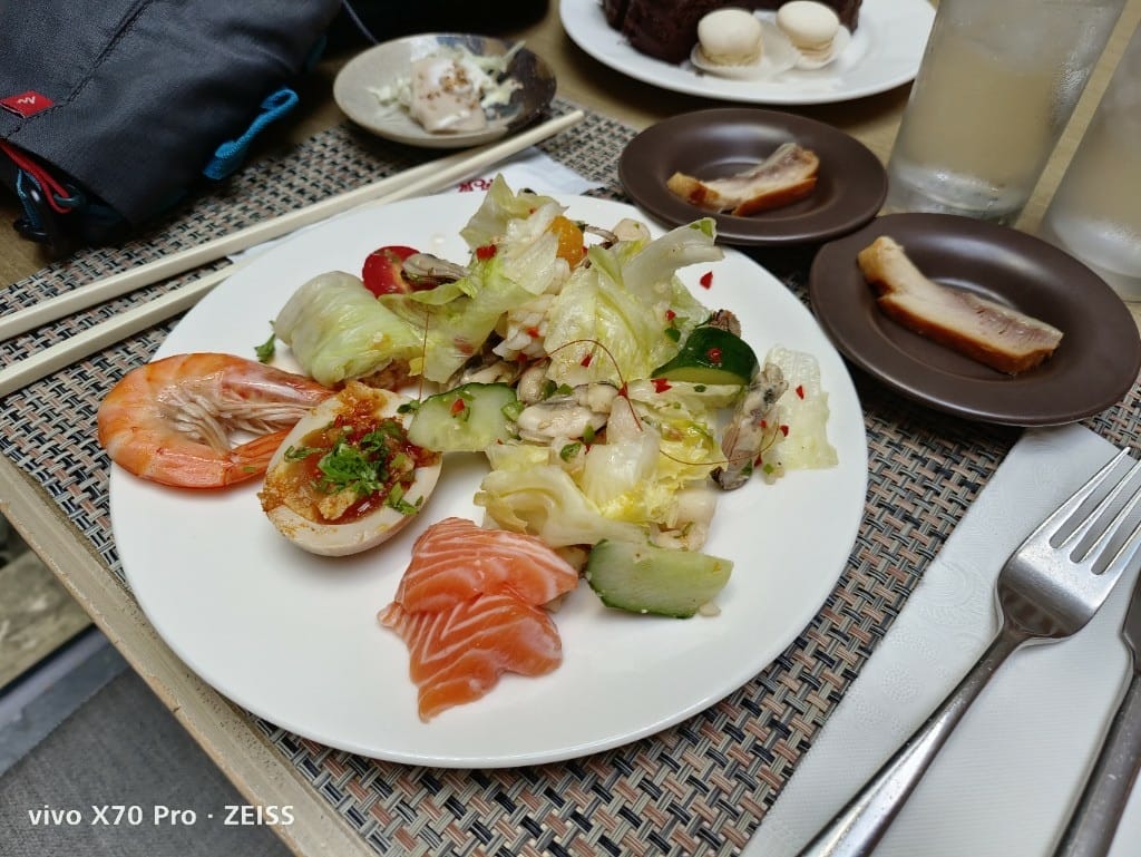 【台北吃到飽】王朝大飯店SunnyBuffet ，下午茶升等午餐，超棒牛排吃的好滿足😍