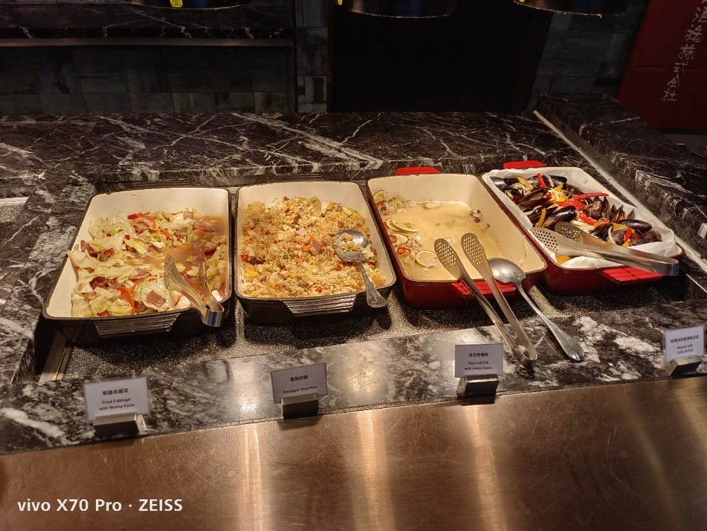 【台北吃到飽】王朝大飯店SunnyBuffet ，下午茶升等午餐，超棒牛排吃的好滿足😍