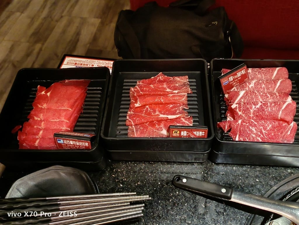 【台北吃到飽】馬辣頂級麻辣火鍋西門店，來享受玉荷包、芒果及大蛤蜊自由❤️