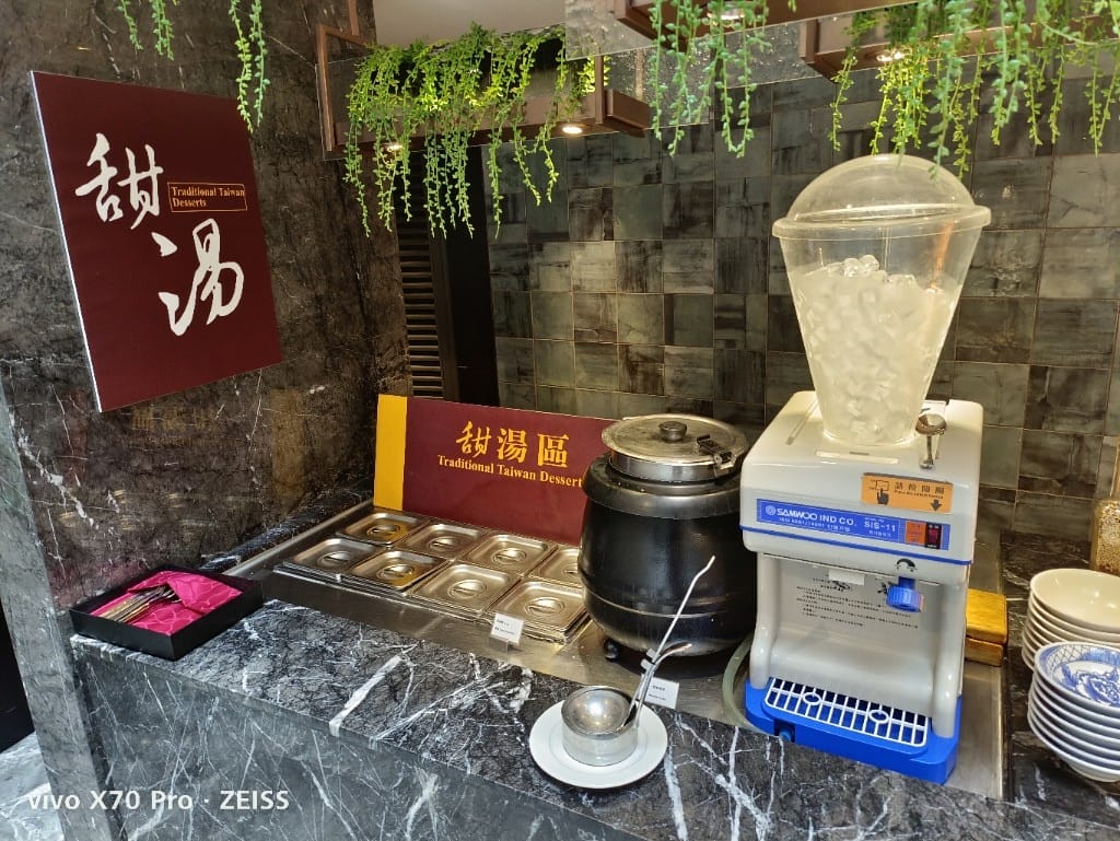 【台北吃到飽】王朝大飯店SunnyBuffet ，下午茶升等午餐，超棒牛排吃的好滿足😍