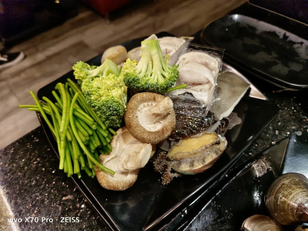 【台北吃到飽】馬辣頂級麻辣火鍋西門店，來享受玉荷包、芒果及大蛤蜊自由❤️