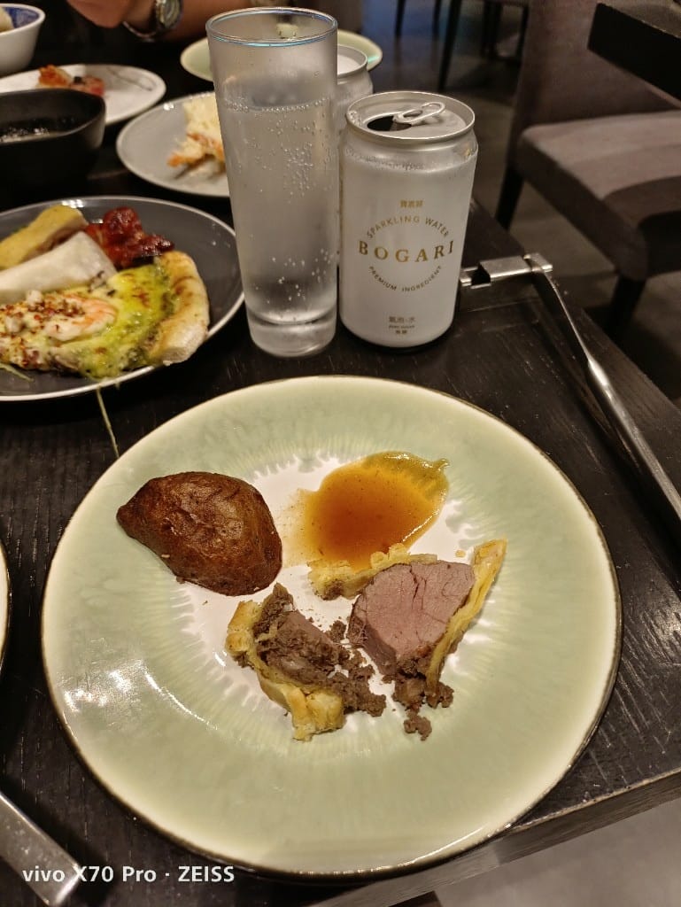【台北吃到飽】艾美寒舍探索廚房，晚餐加碼頂級單點料理，買2送1哦！