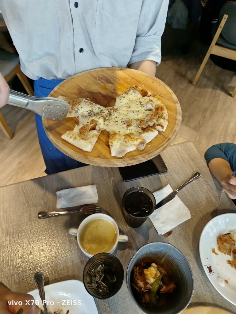 【新莊吃到飽】鬥牛士義式廚房，8月底前4人同行1人免費哦！