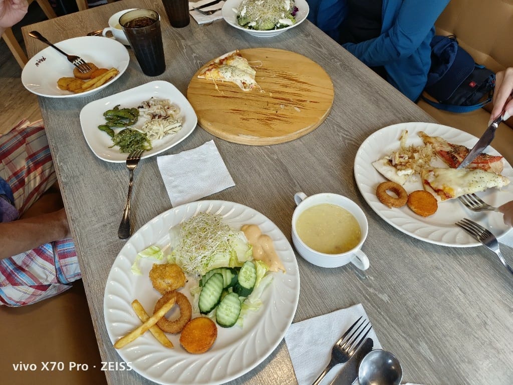 【新莊吃到飽】鬥牛士義式廚房，8月底前4人同行1人免費哦！