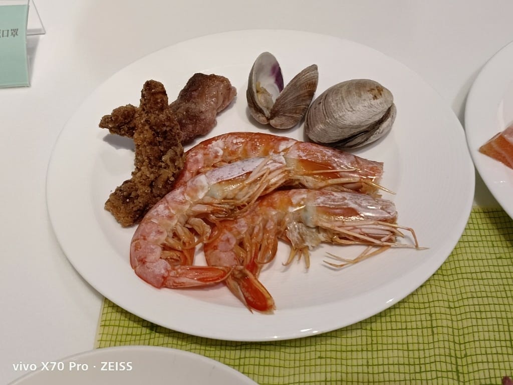 【台北吃到飽】美福彩匯週末午餐，改版後的餐枱大升級，溫生蠔回歸大滿足❤️