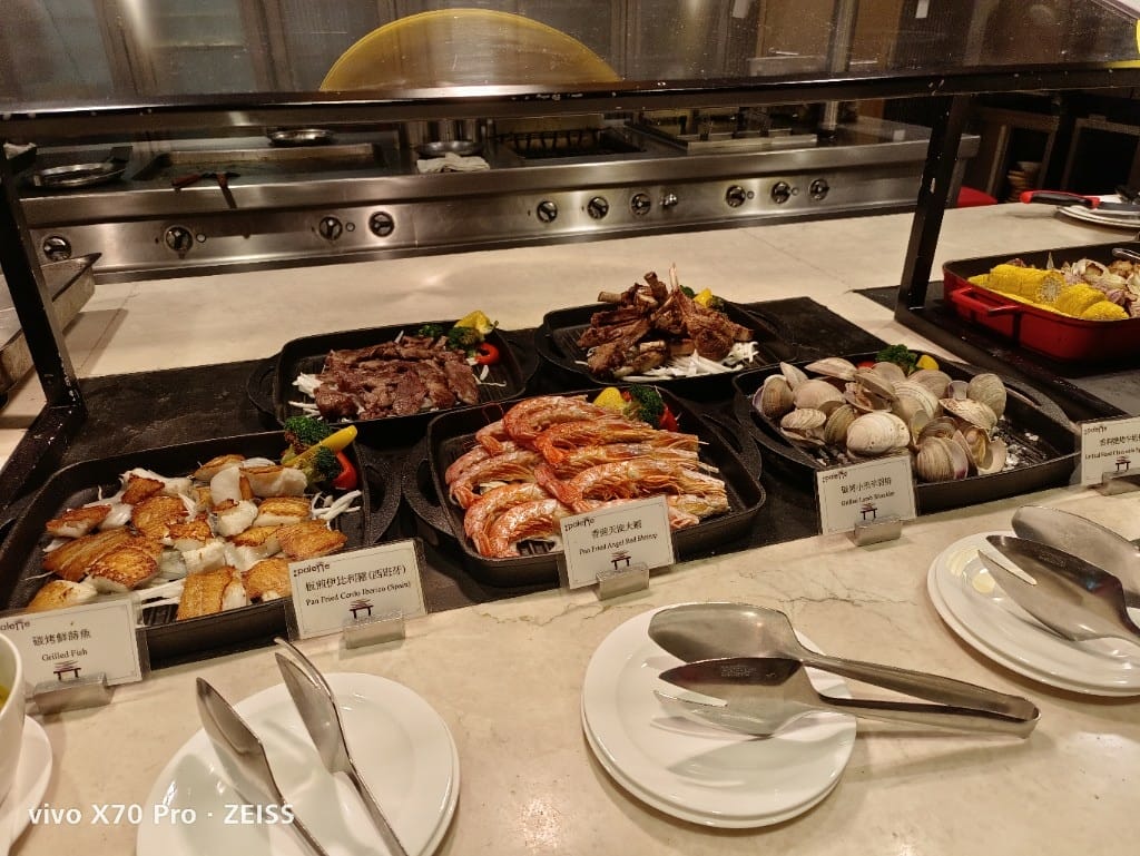 【台北吃到飽】美福彩匯週末午餐，改版後的餐枱大升級，溫生蠔回歸大滿足❤️