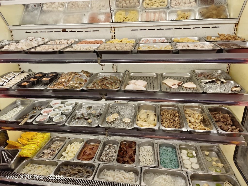 【中和吃到飽】林麻記鴛鴦麻辣鍋，海鮮豐富平日只要$569！