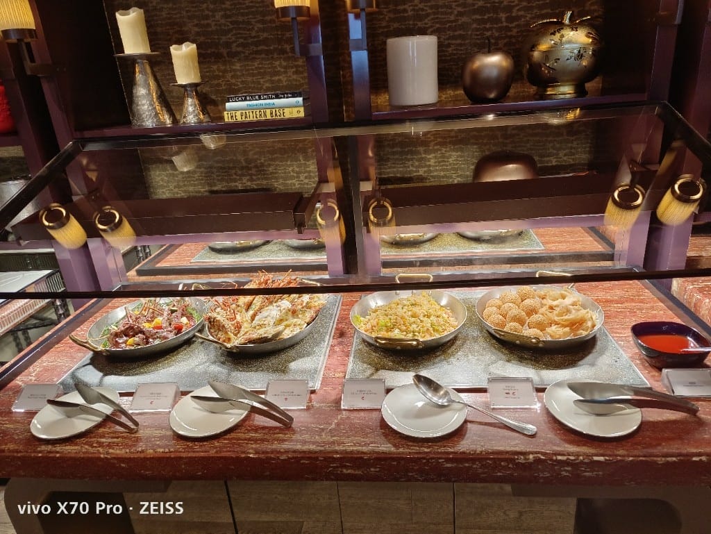 【台北吃到飽】東方文華酒店CAFÉ ，睽違兩年強勢復出，帝王蟹、生蠔、干貝、海膽都自由了❤️