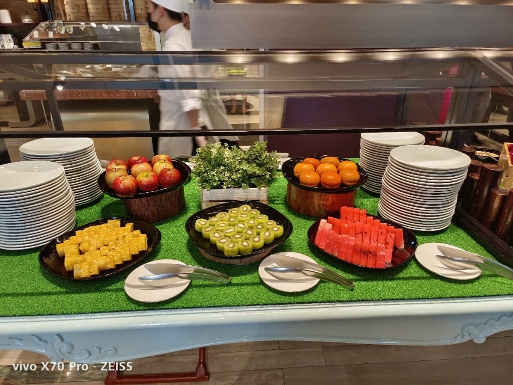 【台北吃到飽】東方文華酒店CAFÉ ，睽違兩年強勢復出，帝王蟹、生蠔、干貝、海膽都自由了❤️
