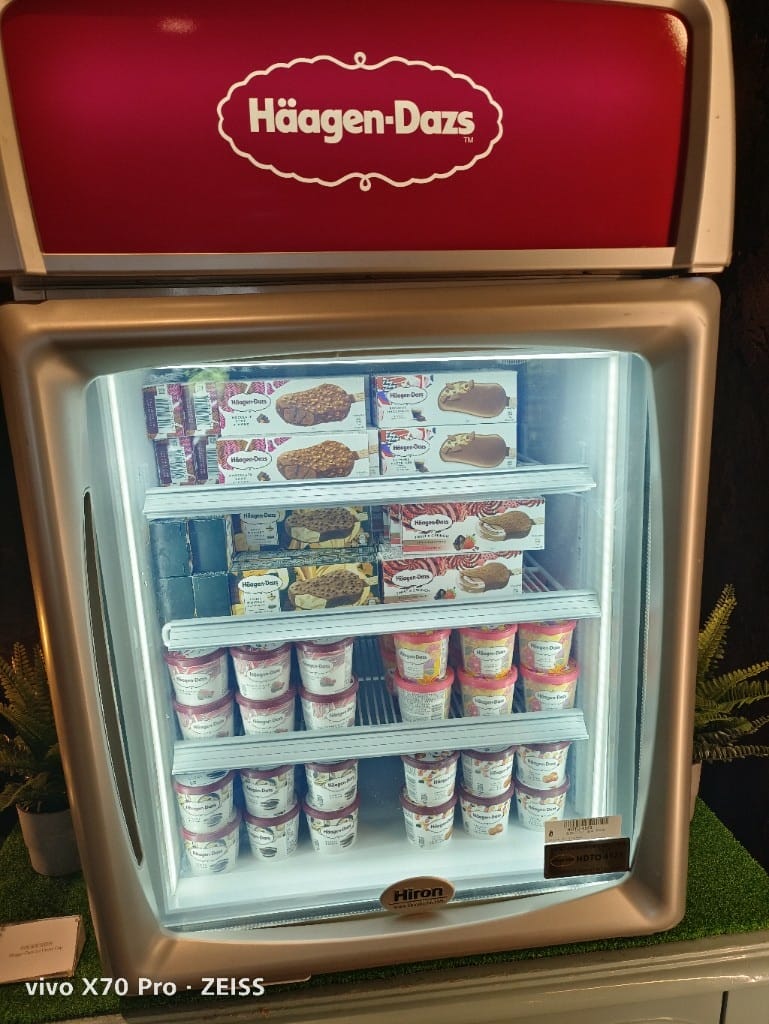 【台北吃到飽】東方文華酒店CAFÉ ，睽違兩年強勢復出，帝王蟹、生蠔、干貝、海膽都自由了❤️