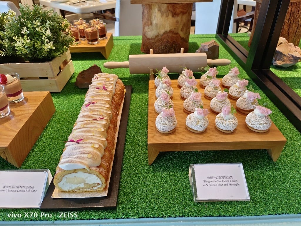 【台北吃到飽】東方文華酒店CAFÉ ，睽違兩年強勢復出，帝王蟹、生蠔、干貝、海膽都自由了❤️