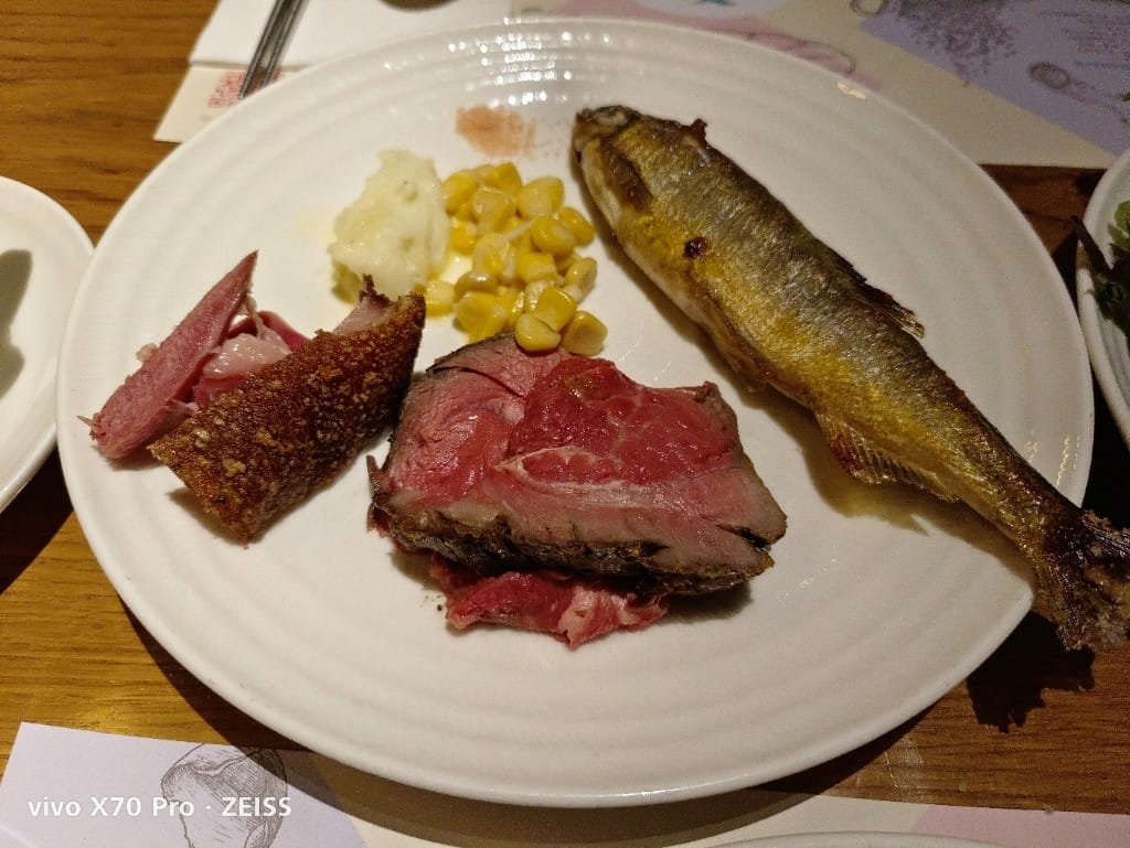 【板橋吃到飽】饗食天堂板橋店，平日午餐有澎湖烤牡蠣自由，哈根達斯回來了❤️