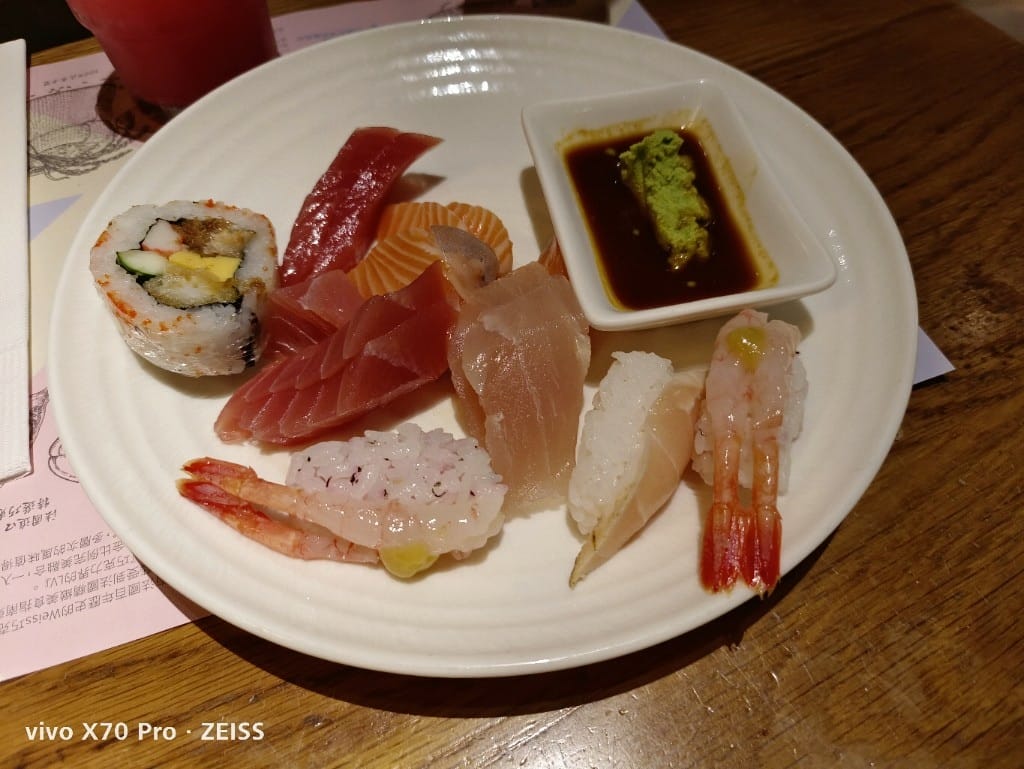 【板橋吃到飽】饗食天堂板橋店，平日午餐有澎湖烤牡蠣自由，哈根達斯回來了❤️
