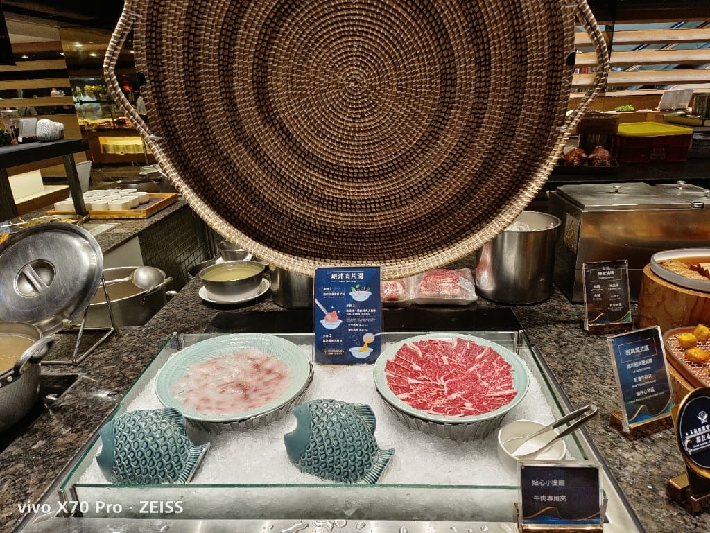 【板橋吃到飽】饗食天堂板橋店，平日午餐有澎湖烤牡蠣自由，哈根達斯回來了❤️
