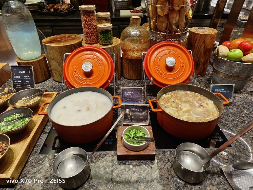 【板橋吃到飽】饗食天堂板橋店，平日午餐有澎湖烤牡蠣自由，哈根達斯回來了❤️