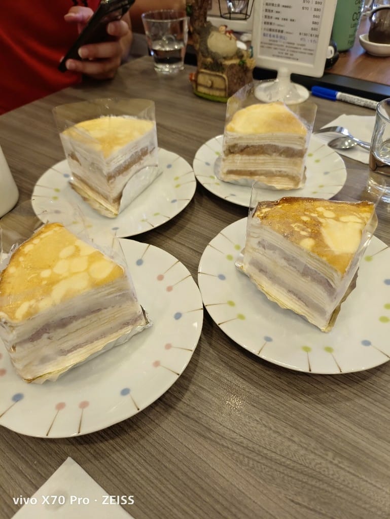 【新北吃到飽】甜點櫃子，每年七月快閃甜點吃到飽，滿滿芒果的各種甜點❤️