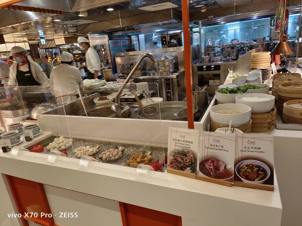 【台北吃到飽】香格里拉遠企CAFE午餐，用買一送一享受BBQ火烤季❤️